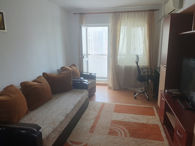13 Septembrie, Monitor, inchiriere 2 camere semidec., 8/8,
